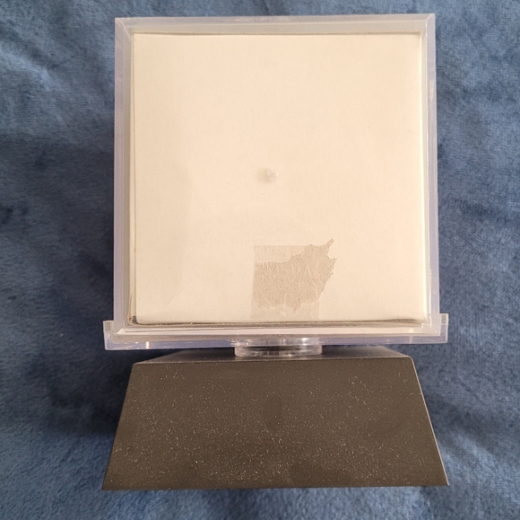 Rotating Photo Cube with Stand, Battery Powered. - Picture 3 of 6